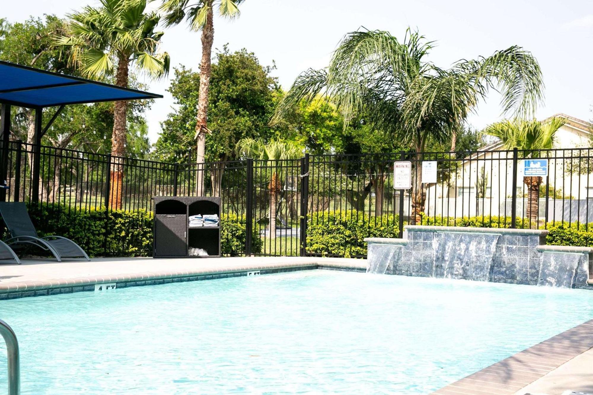 Radisson Hotel Mcallen Airport Zewnętrze zdjęcie